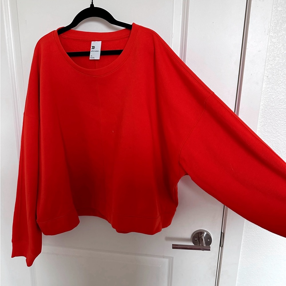 Women’s Cropped Crew Neck
